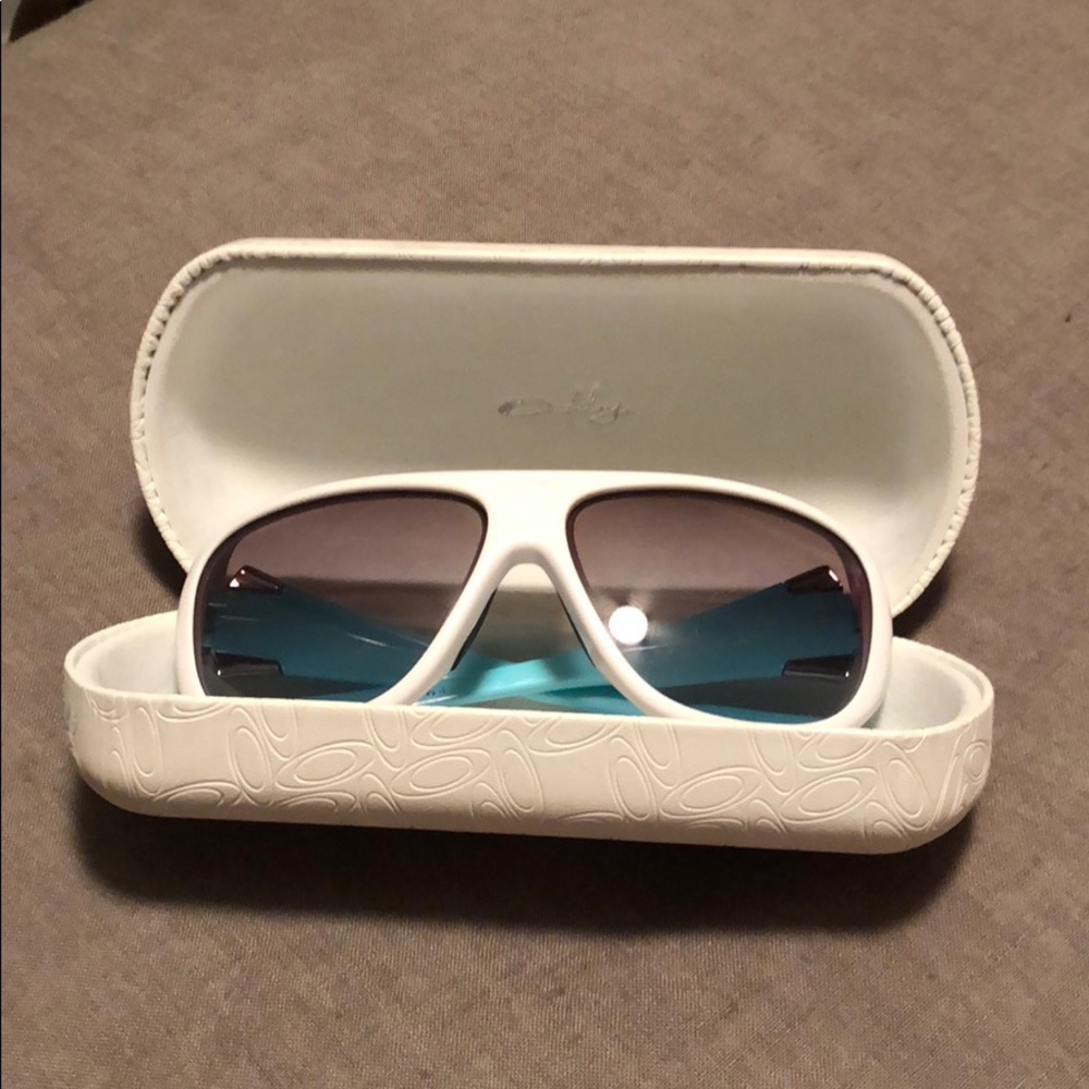 Oakley sunglasses